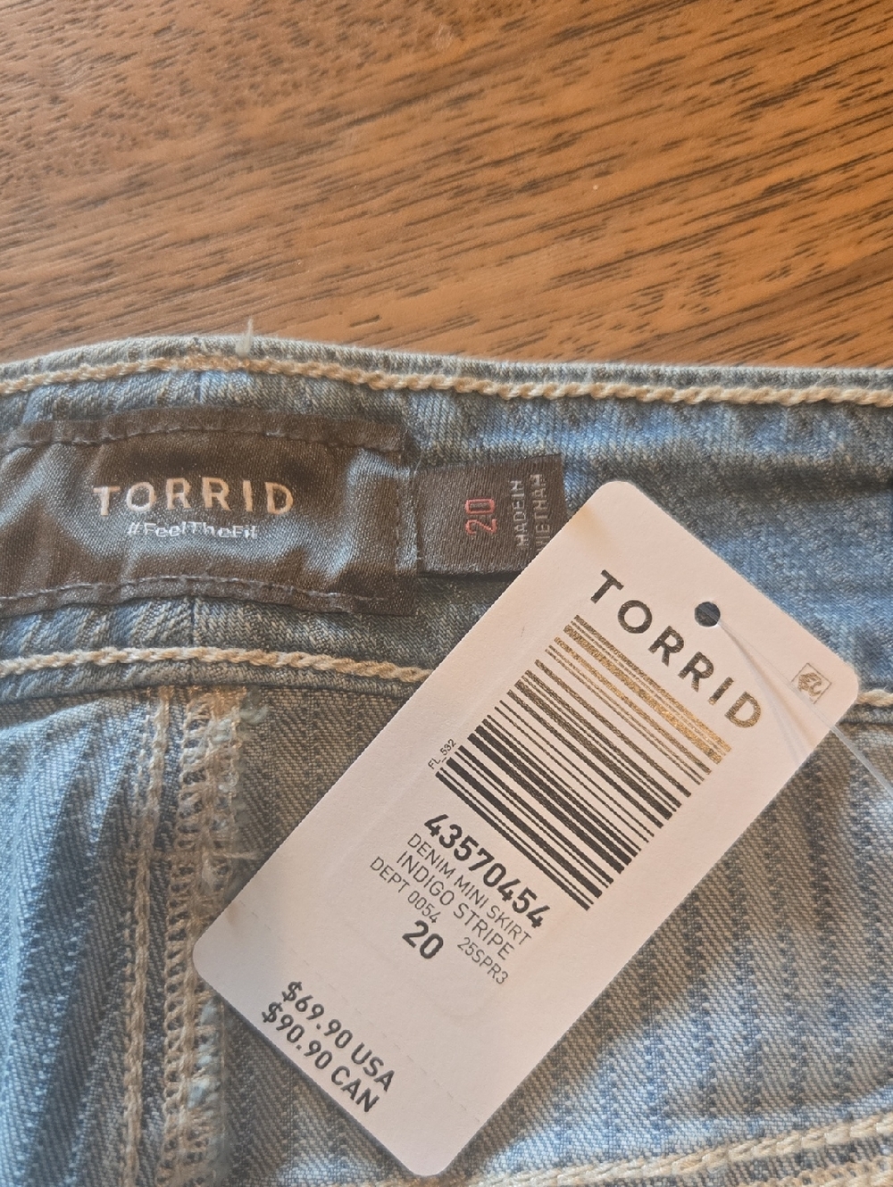 New Torrid Denim Skirt - Picture 2 of 4